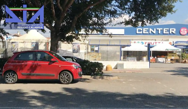 'Ndrangheta: Dia Reggio sequestra beni a imprenditore per 25 milioni, anche supermercati e immobili - VIDEO 