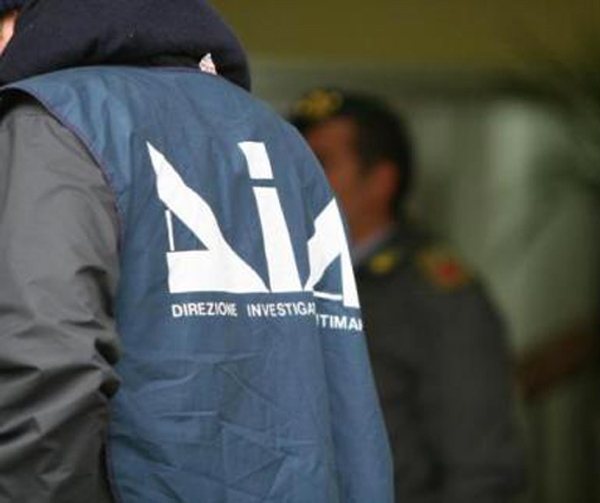 'Ndrangheta: Dia sequestra beni per 125 milioni a due imprenditori, uno è ex consigliere Comune Reggio