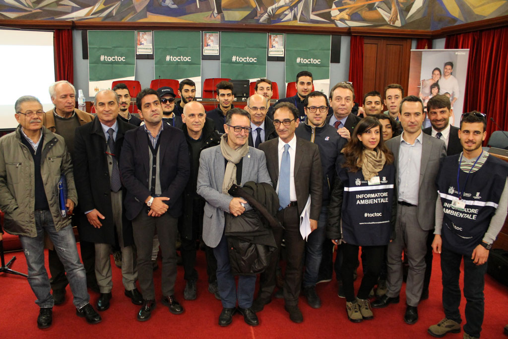 Presentato a Catanzaro nuovo sistema raccolta differenziata "porta a porta"