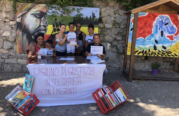 Migranti, giorno di digiuno a Riace contro politica Governo