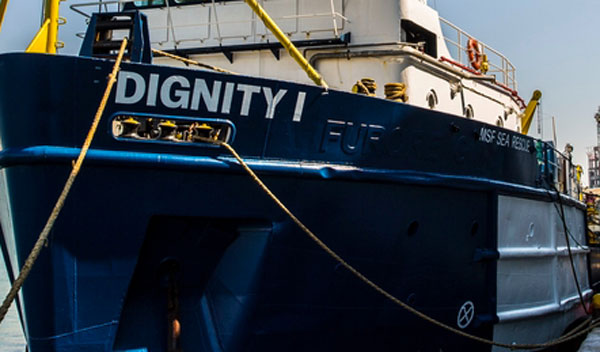 Giunta a Corigliano Calabro nave "Medici senza frontiere", in 403 a bordo