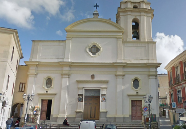 Diocesi Crotone sospende tutte le celebrazioni dopo incremento casi Covid nel territorio