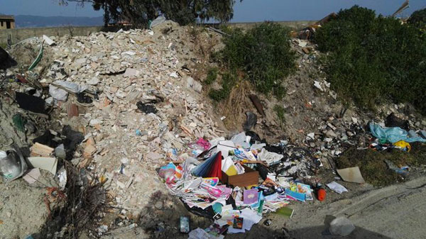 Sequestrata discarica abusiva in greto torrente a Reggio