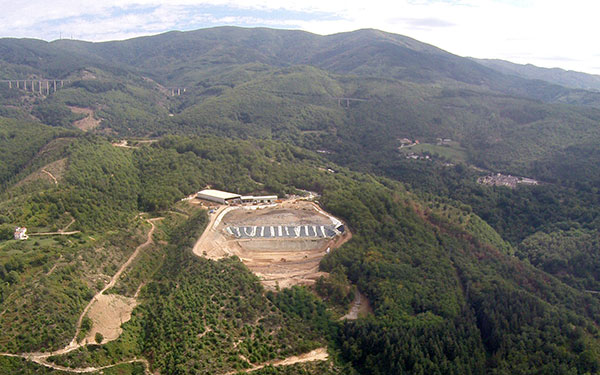 Discarica Celico, domani consegna firme a presidente Oliverio