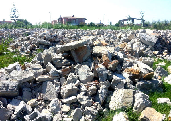 discarica-abusiva-cosenza.jpg