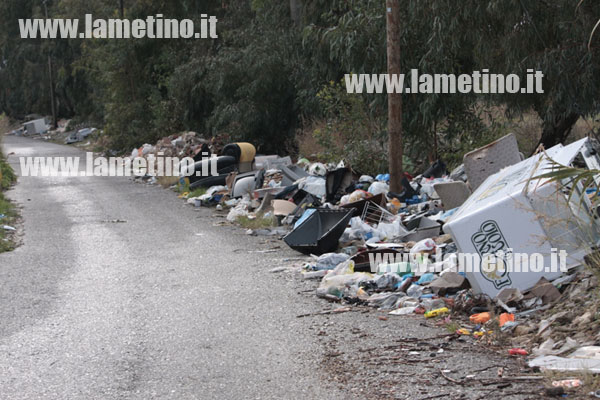 Lamezia: Discarica a cielo aperto in contrada Felicetti