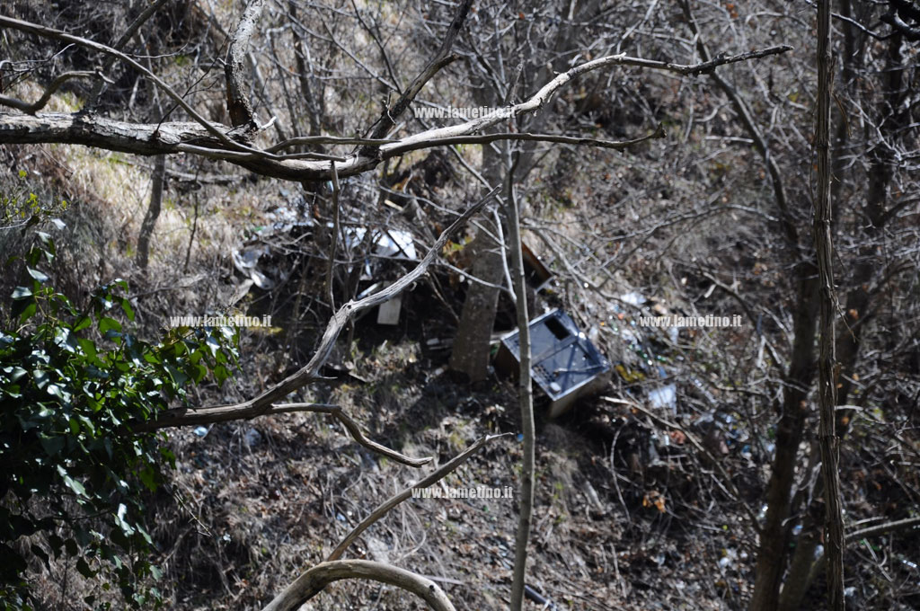 discarica-reventino-aprile-2015-3.jpg