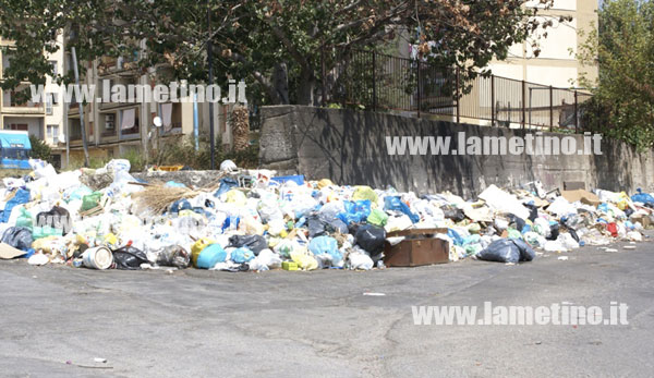 Lamezia: Prosegue discarica in via D'Ippolito nonostante ordinanza
