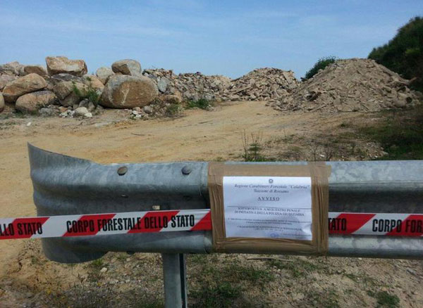 Discarica rifiuti scoperta e sequestrata a Campana