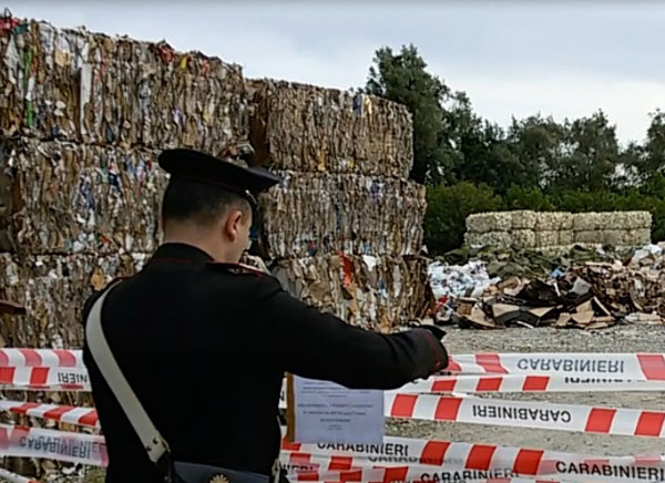 Sequestrata discarica nel reggino, una denuncia