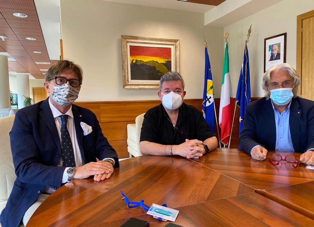 Discoteche, presentato protocollo con le linee guida. Spirlì: "Ripartenza in sicurezza"