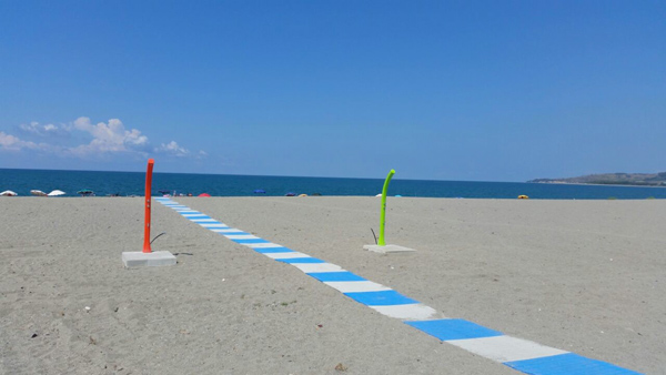 Lamezia: Docce spiaggia Marinella costate 21.960 euro ora rimosse per stagione invernale
