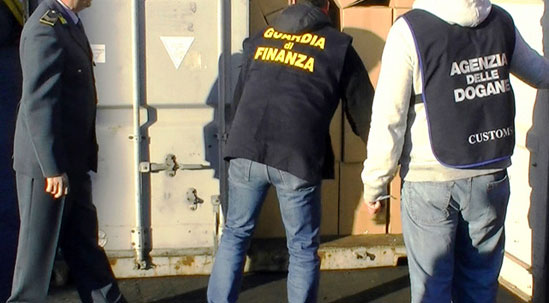 Sequestrati 120 kg di cocaina nel porto di Gioia Tauro