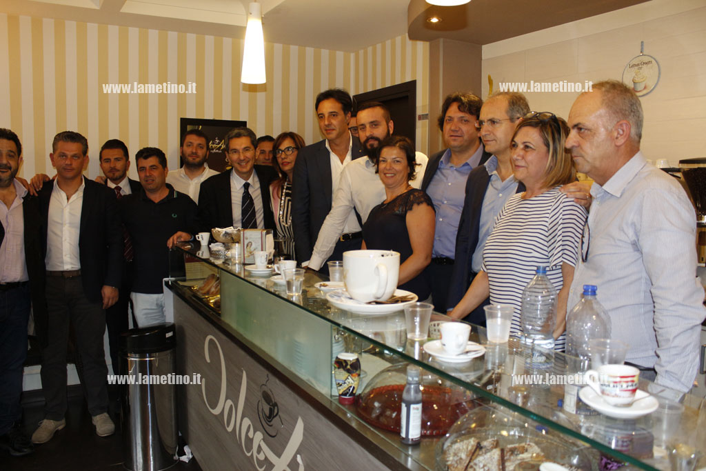 Lamezia, intimidazione a DolceAmaro: colazione solidale di amministrazione e consiglieri comunali