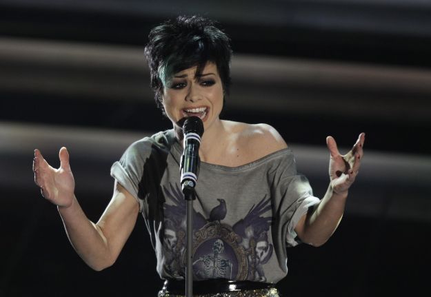 dolcenera-ci-vediamo-a-casa-sanremo-2012-prima-serata