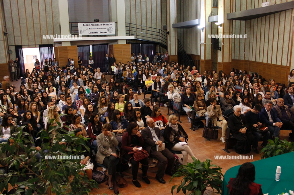 don-ciotti-lamezia-25-maggio1.jpg
