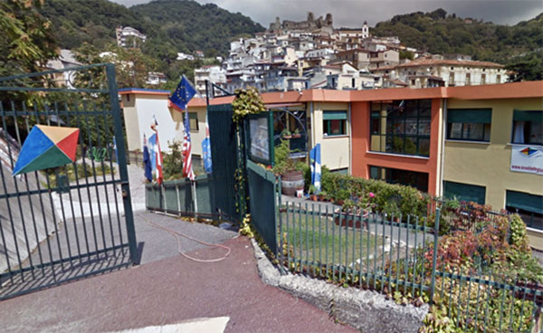 Lamezia, CittadinanzAttiva: "Ancora nessuna risposta dal Comune su sicurezza scuole"