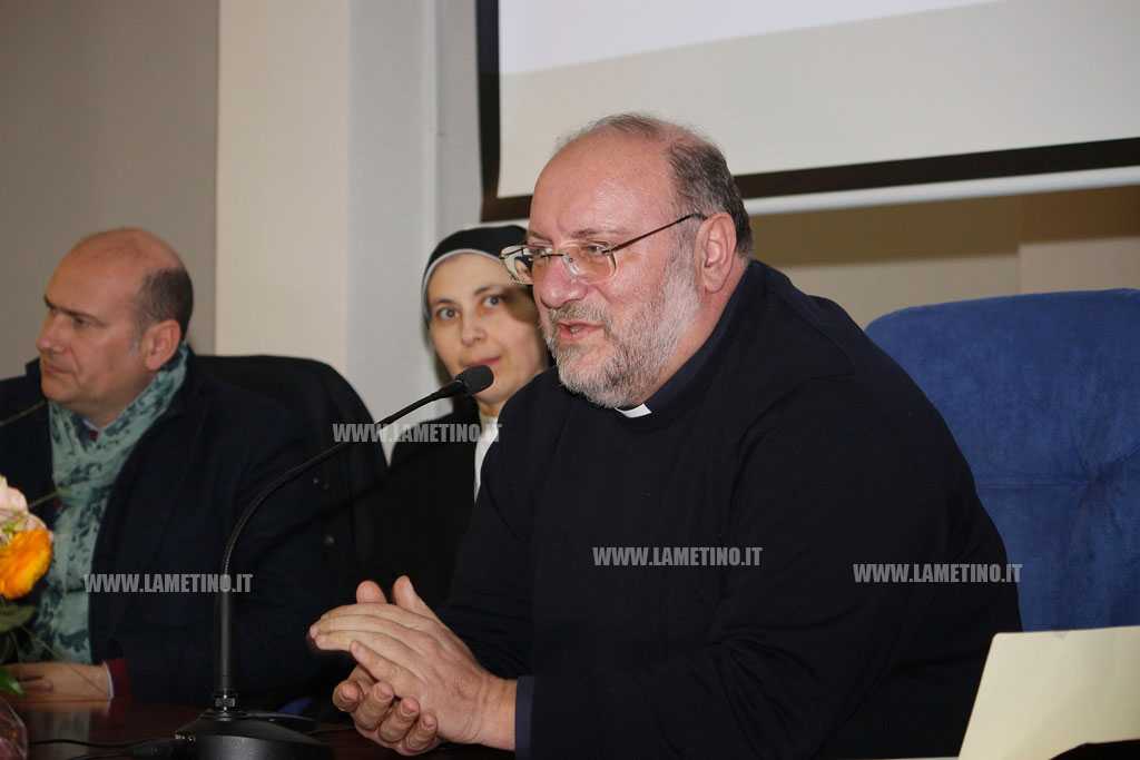 Don Fortunato Di Noto: “La più grande povertà è scoprire della vendita della propria identità”