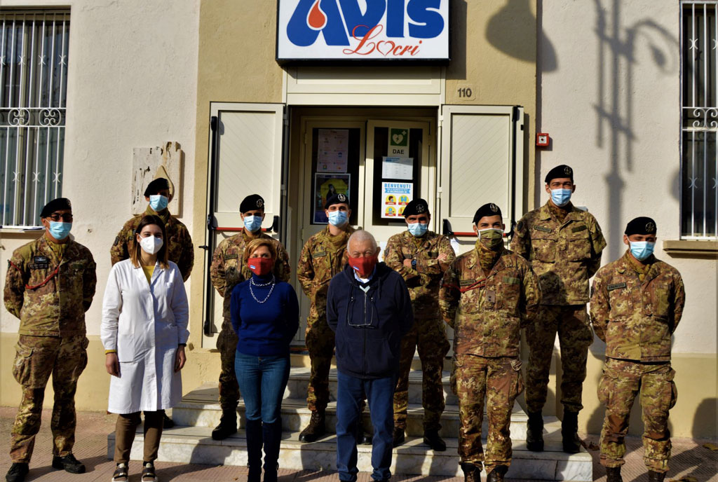 Militari Esercito aderiscono a campagna donazione sangue di Locri