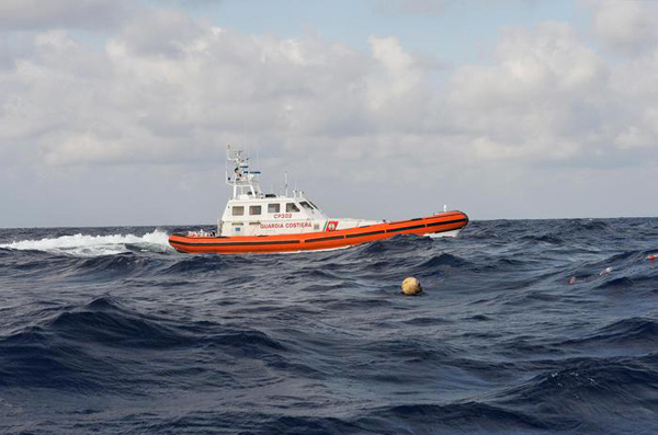 Calabria: Le si rompono le acque a bordo nave crociera, soccorsa 