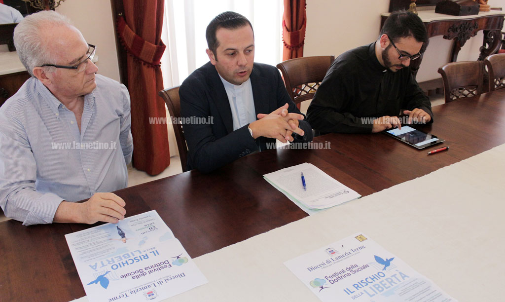 dottrina-sociale-lamezia-18092018_DPP_7601.jpg