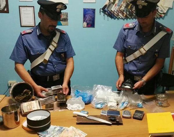 Spaccio di droga, arrestato 47enne a Diamante e sequestrati 20 mila euro