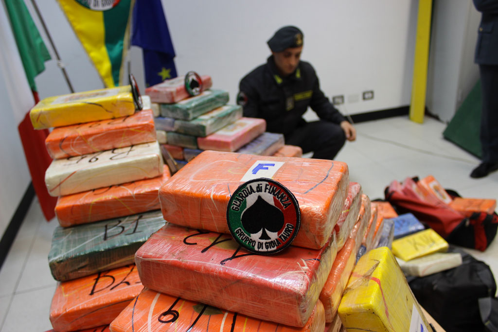 Sequestrati 344 kg cocaina a Gioia Tauro - VIDEO