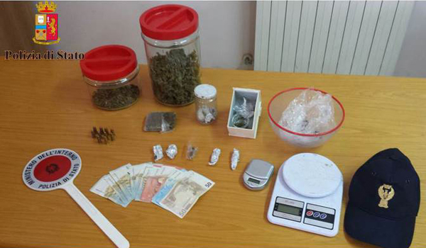 Nascondeva 215 grammi marijuana in casa, arrestato 20enne di Polistena