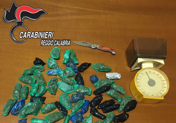 Nascondeva in una casa marijuana, arrestato 27enne a Gioia Tauro