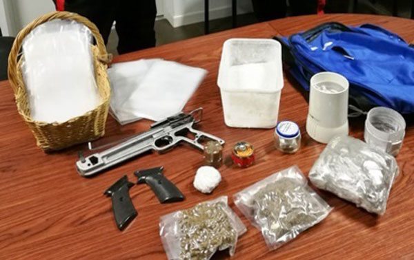 Trovato con droga in casa, arrestato giovane a Cosenza