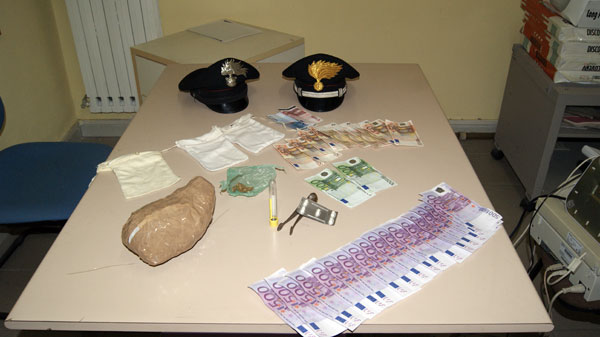 Calabria: Sequestro di droga nel vibonese, arrestati tre pusher