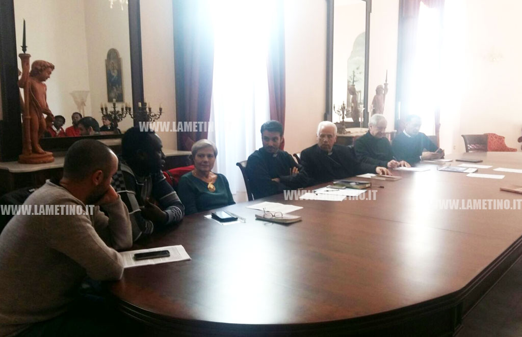 Giornata Mondiale dei Poveri, presentato dossier “Lavoro indecente. I braccianti stranieri nella piana lametina”
