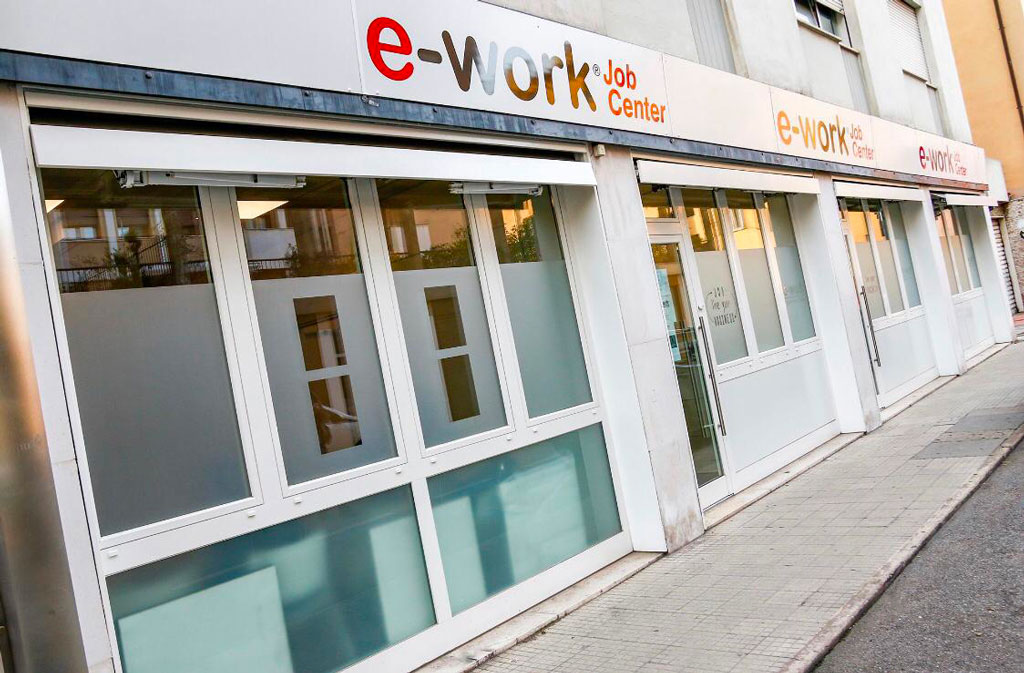 Lamezia, E-work: "Dipendenti bar aeroporto avranno stessi diritti acquisiti precedentemente"