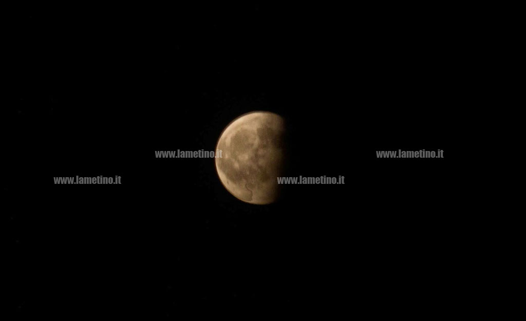 In arrivo l’eclissi lunare, il 16 luglio occhi puntati al cielo