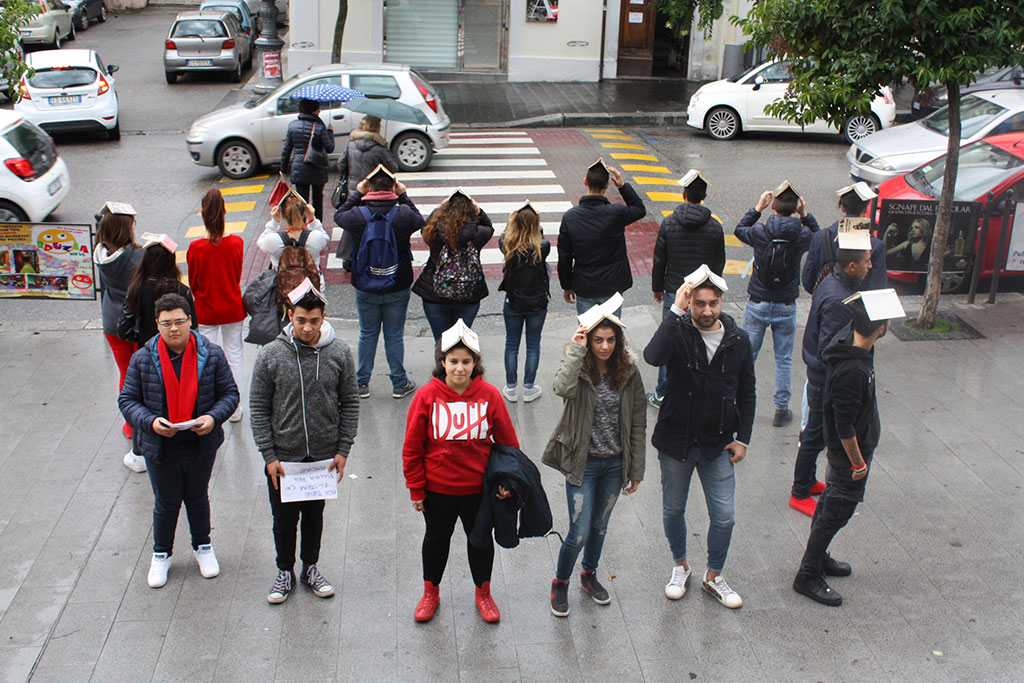 einuadi-scuola-violenza.jpg