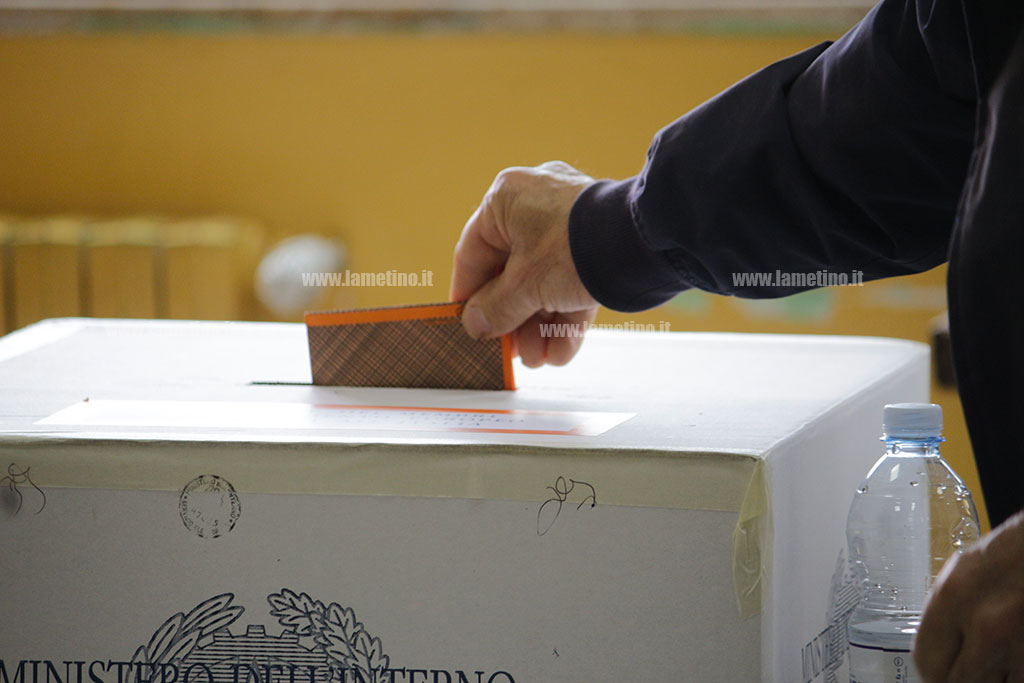 Elezioni, affluenza alle urne: a Lamezia alle 23 ha votato il 36,50%