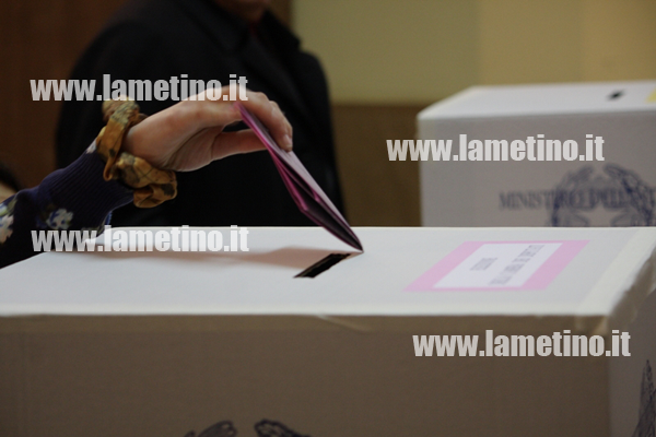 elezioni-2013-lamezia-urna-bis.png