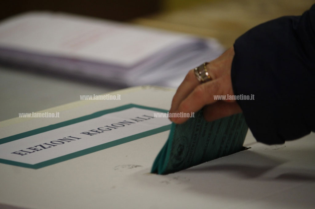 Regionali, il Pd è il primo partito e Irto il consigliere più votato: crollo del M5S