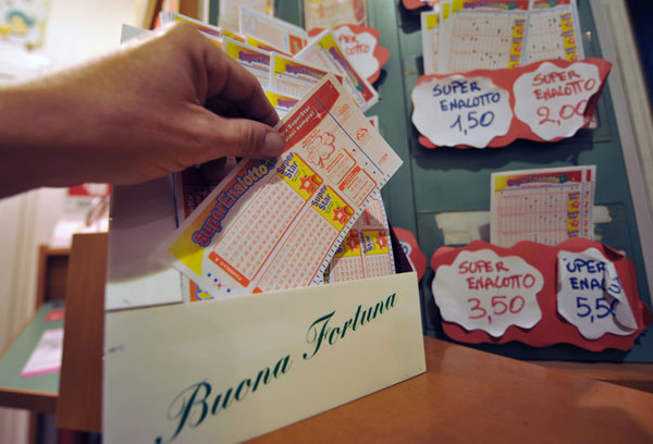 Con un 5 vinti 117 mila euro al Superenalotto nel reggino