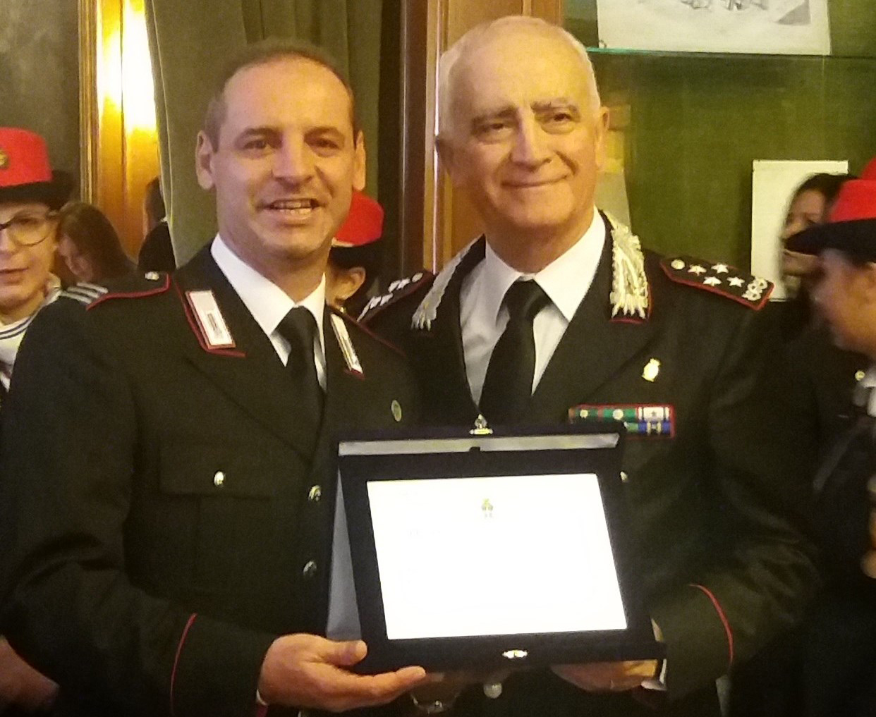 Salvò 19 persone durante alluvione Rossano, consegnato premio a maresciallo Capalbo