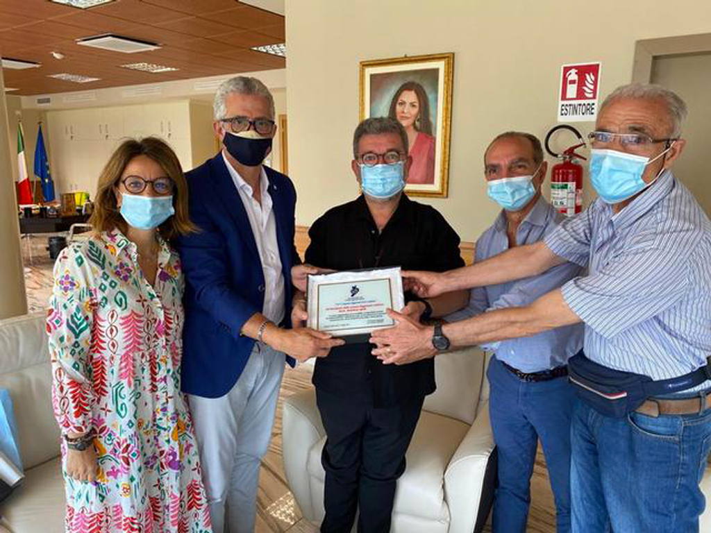 Politiche sociali, Spirlì: "Impegno continuo per supportare persone sorde"