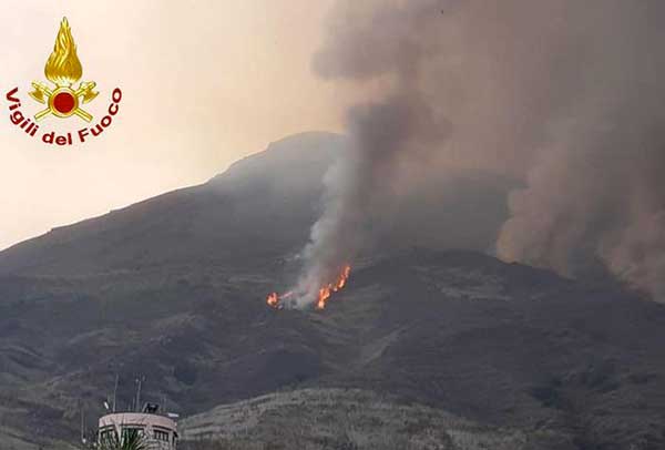 eruzione-stromboli.jpg