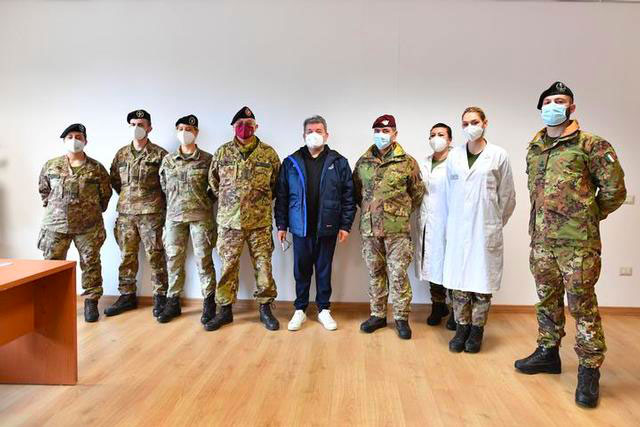 Covid, arrivato in Calabria team sanitario dell'Esercito: contribuirà a campagna vaccinale operando in zone remote