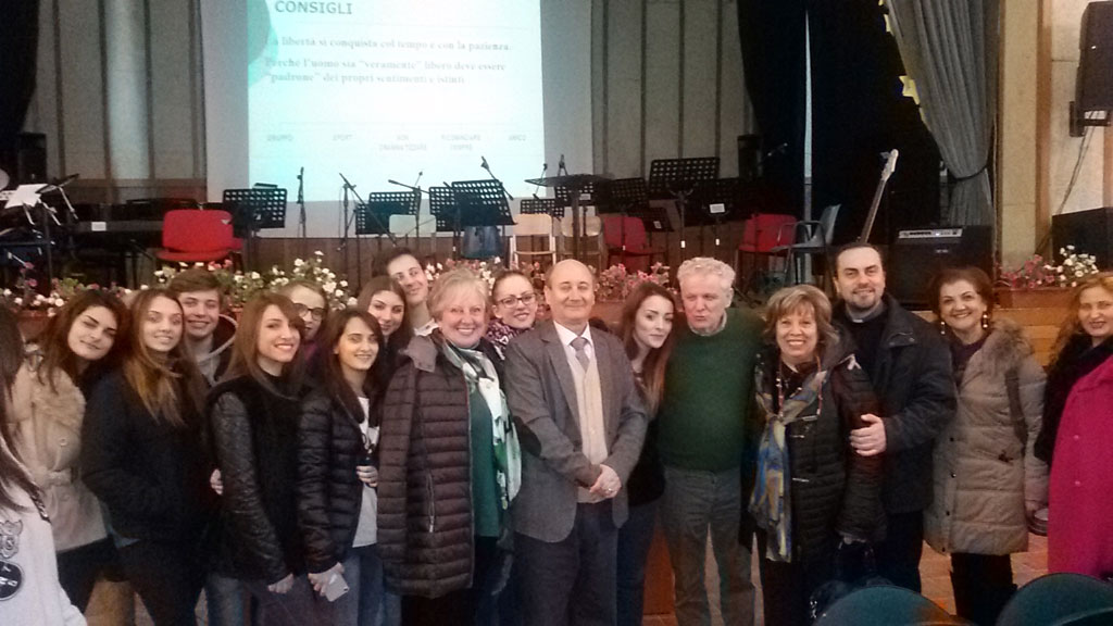 Lamezia, lo psicologo Ezio Aceti incontra gli studenti del Campanella