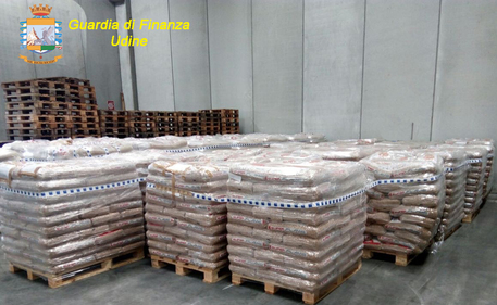 Truffa import pellet, perquisizioni anche in Calabria