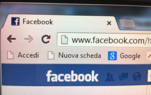 Diffama donna su facebook, avviso garanzia procura Crotone