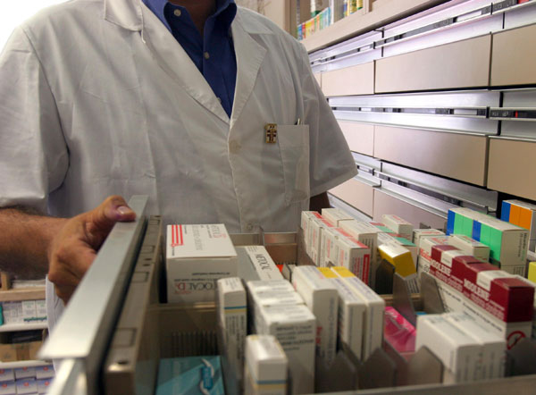 Lamezia, partito il mese della raccolta farmaci per i più bisognosi del Rotaract