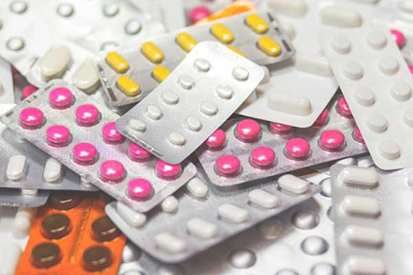 La denuncia del Codacons: "Mancano farmaci salvavita in Calabria"