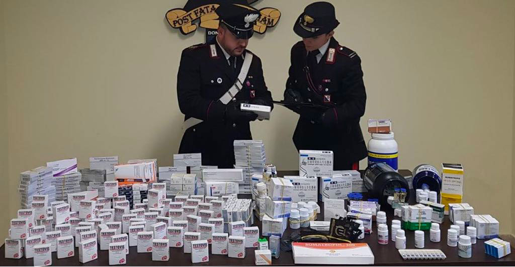 “Magazzino” di anabolizzanti nel reggino, arrestato 29enne