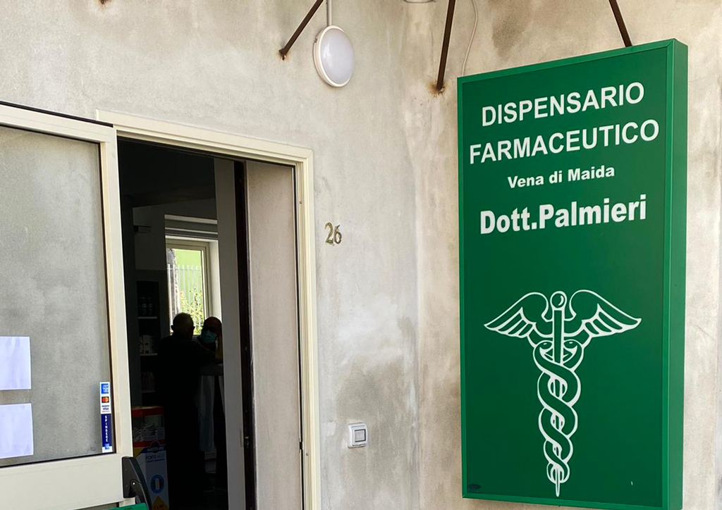 Riapre a Vena di Maida la farmacia, il sindaco: "Una giornata importante"